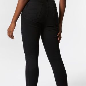 Refuge brand black denim distressed jeans